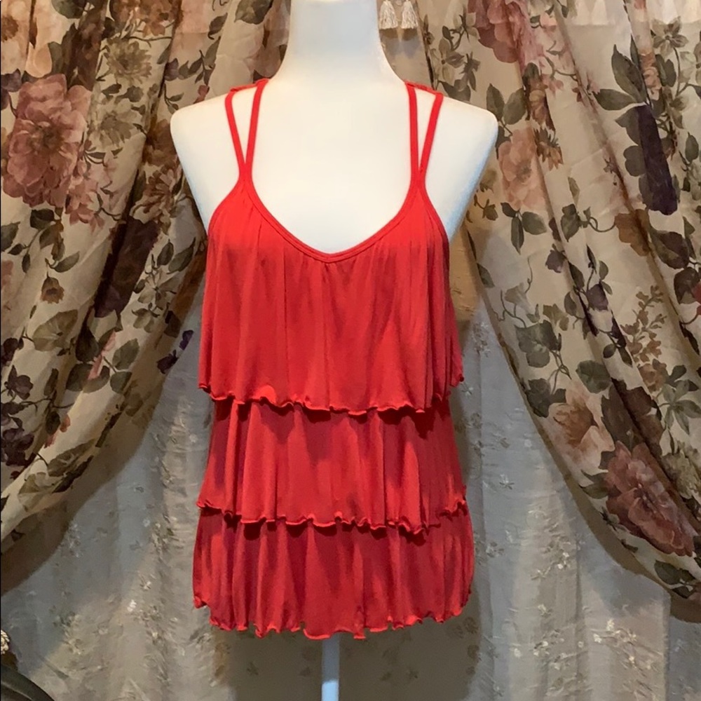 Sz L Ruffle layered Top
